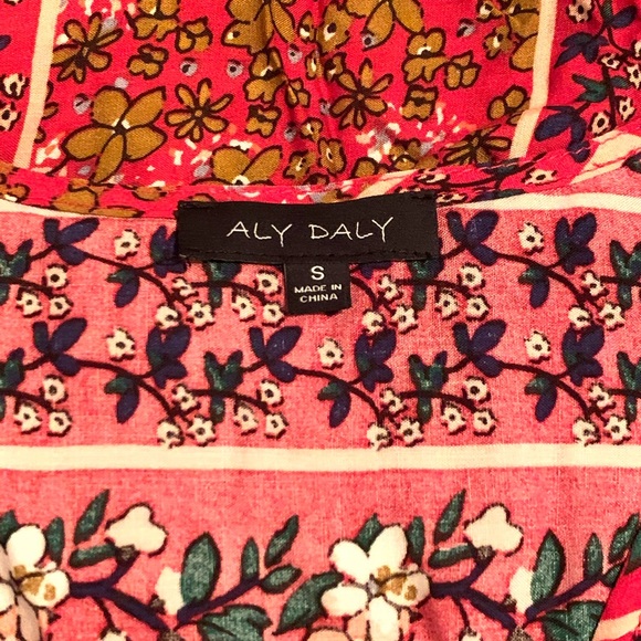 ✨🌺🌸NEW🌸🌺✨ Red Floral Hi-Low Boho Dress - Picture 7 of 7